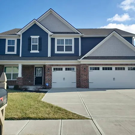 Cozy 5 Bedroom And 4 Bathroom